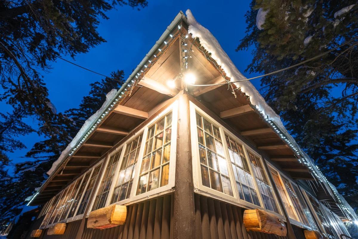 Storm Mountain Lodge & Cabins Castle Junction Exterior foto