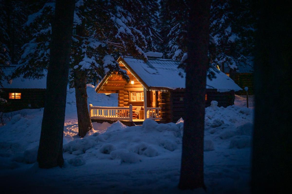 Storm Mountain Lodge & Cabins Castle Junction Exterior foto